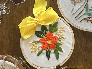 Embroidery hoop